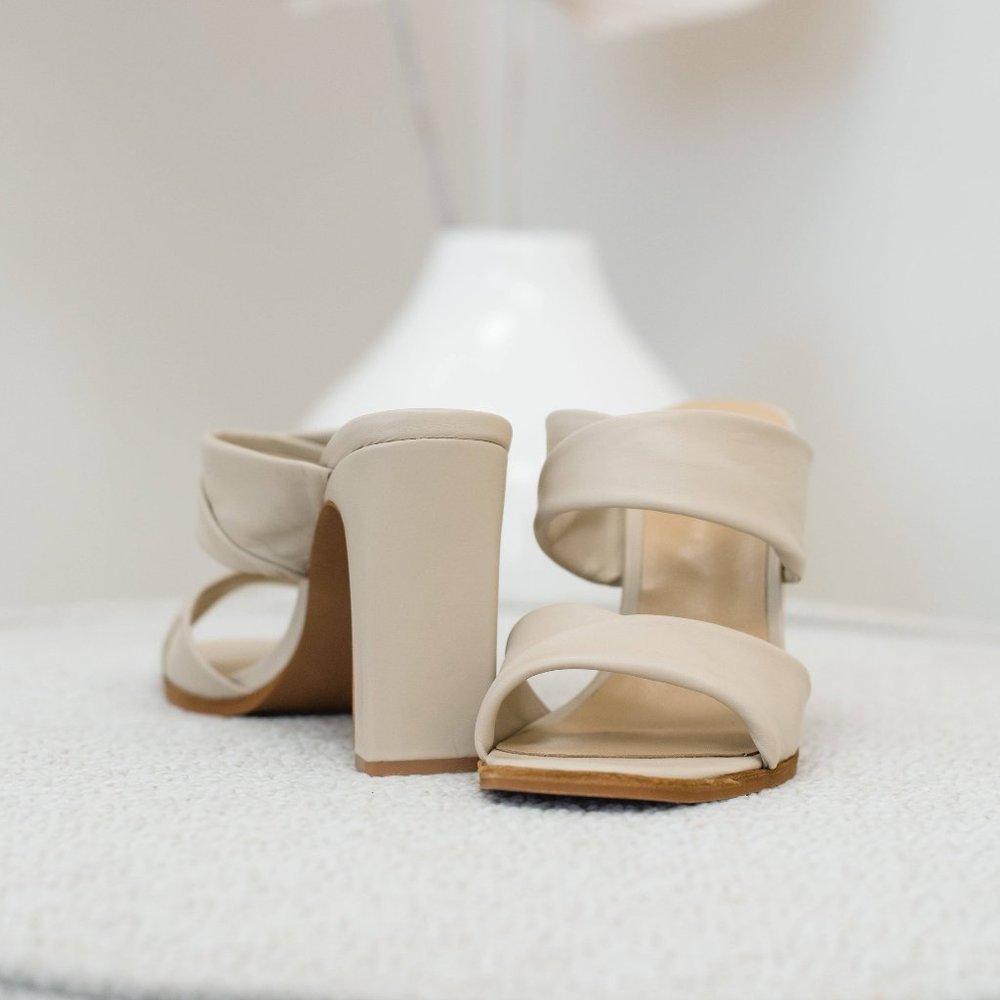 42 Gold "Leven" Sandal Heel (size 9)